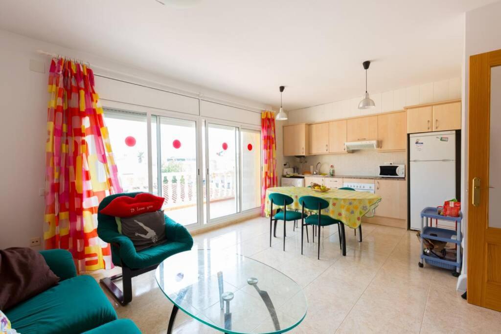 SAN CARLOS - Apartamento de dos dormitorios con piscina comunitaria Alcanar Exterior foto