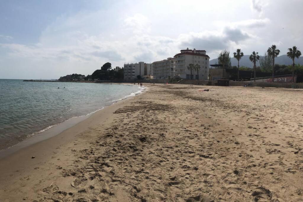 SAN CARLOS - Apartamento de dos dormitorios con piscina comunitaria Alcanar Exterior foto